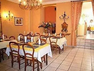 **  Hotel Le Roi Gourmand France