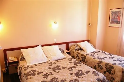 **  Hotel Le Roi Gourmand France